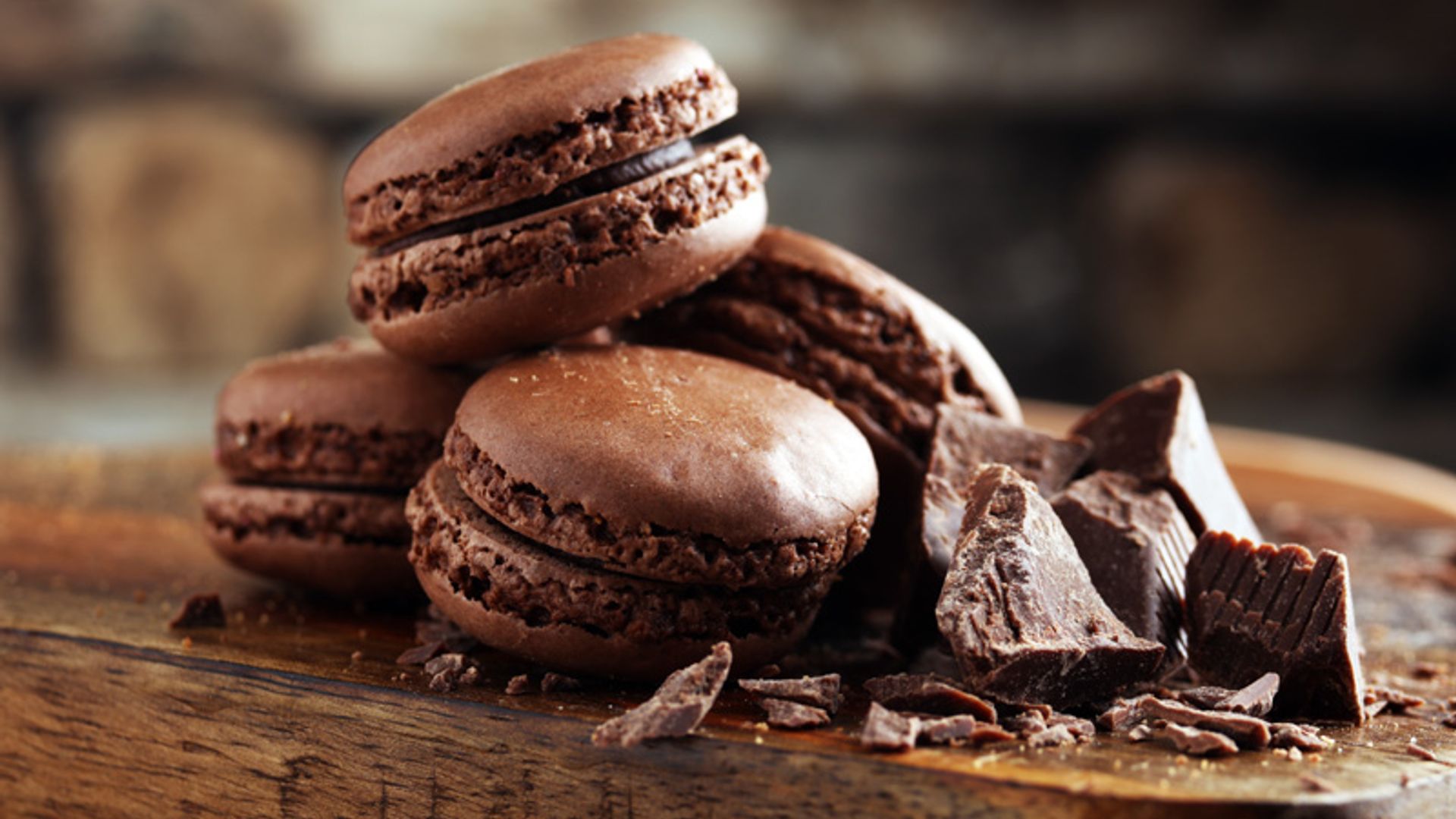Macarons de chocolate y avellanas
