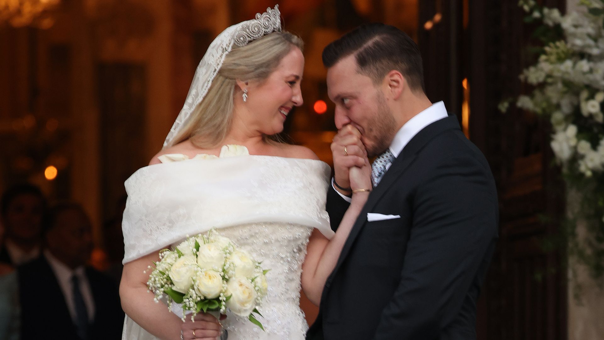 Recordamos la boda de Theodora de Grecia y Matthew Kumar: un amor paciente que superó tres intentos de enlaces fallidos