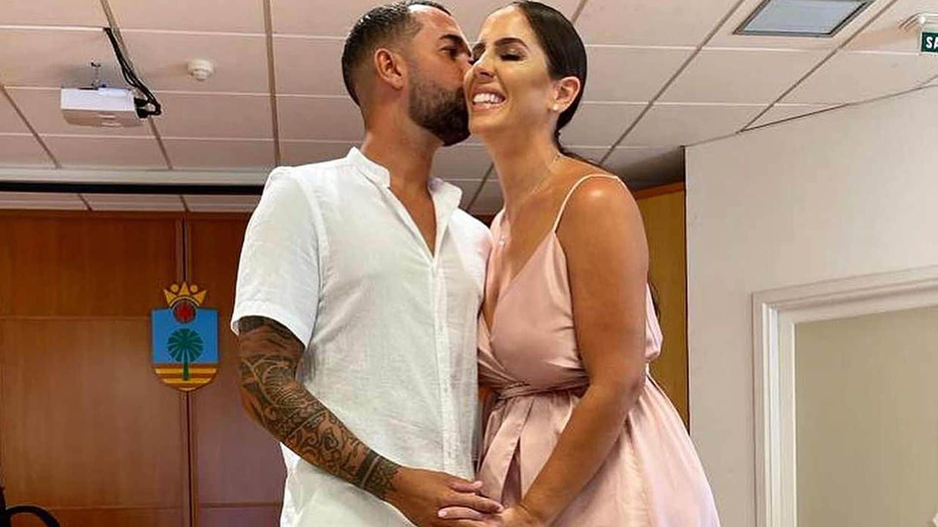 Las imágenes de la boda civil de Anabel Pantoja y Omar Sánchez