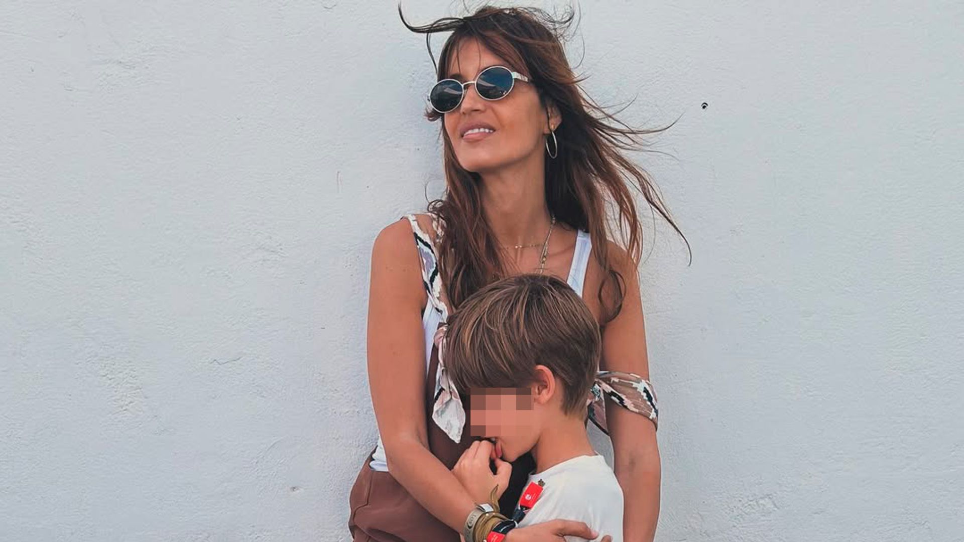 Sara Carbonero felicita a su hijo Lucas por su 10 cumpleaños con esta foto:  Nuestro divertido favorito 
