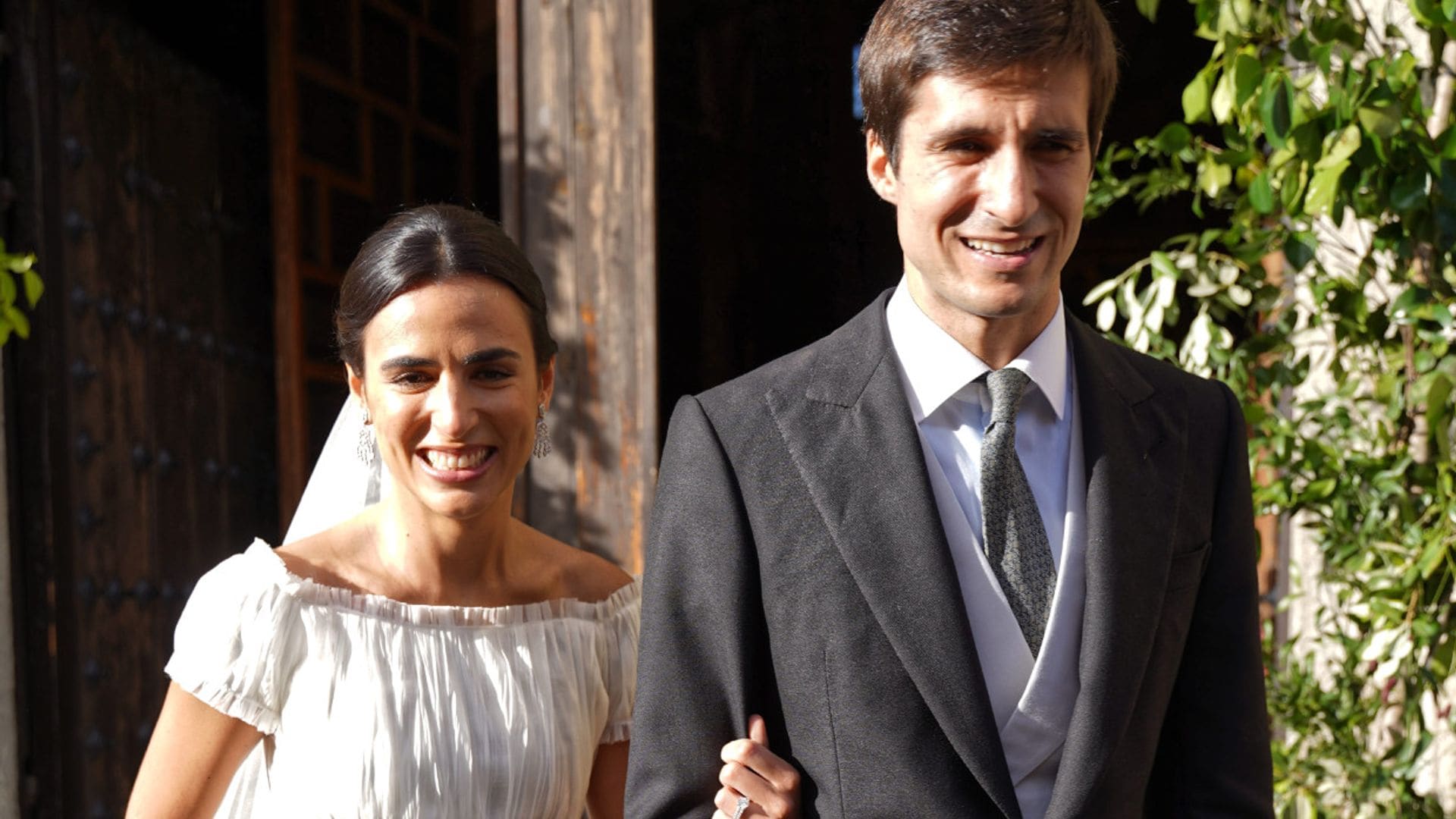 Elegancia y tradición en el 'sí, quiero' de Blanca, la hija de Carlos Sainz, con Guillermo de Comenge