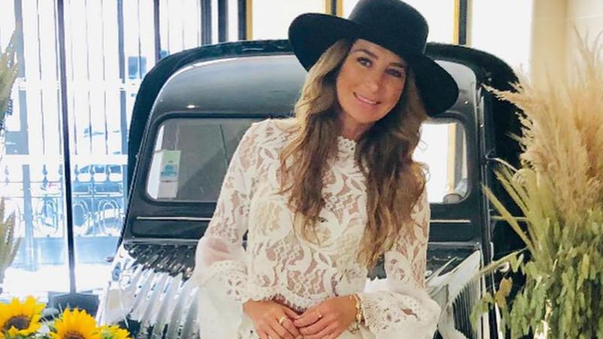Feliz, soltera y más bella que nunca; así celebró Geraldine Bazán su cumpleaños