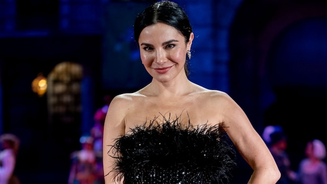 Martha Higareda en el Puy Du Fou en Toledo, Castilla-La Mancha, España en abril de 2023..