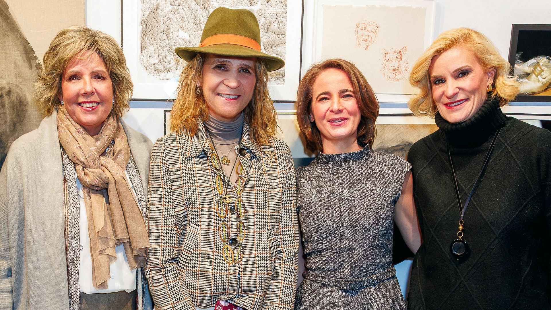 Simoneta Gómez-Acebo con su hijo, sus primas la infanta Elena y María Zurita y Laurence Debray