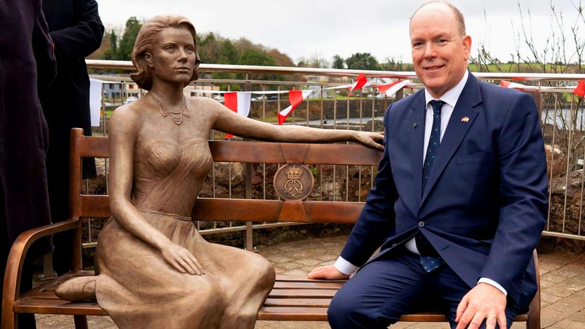 Grace Kelly para la eternidad: Alberto de Mónaco inaugura una estatua de su madre en la tierra de sus antepasados