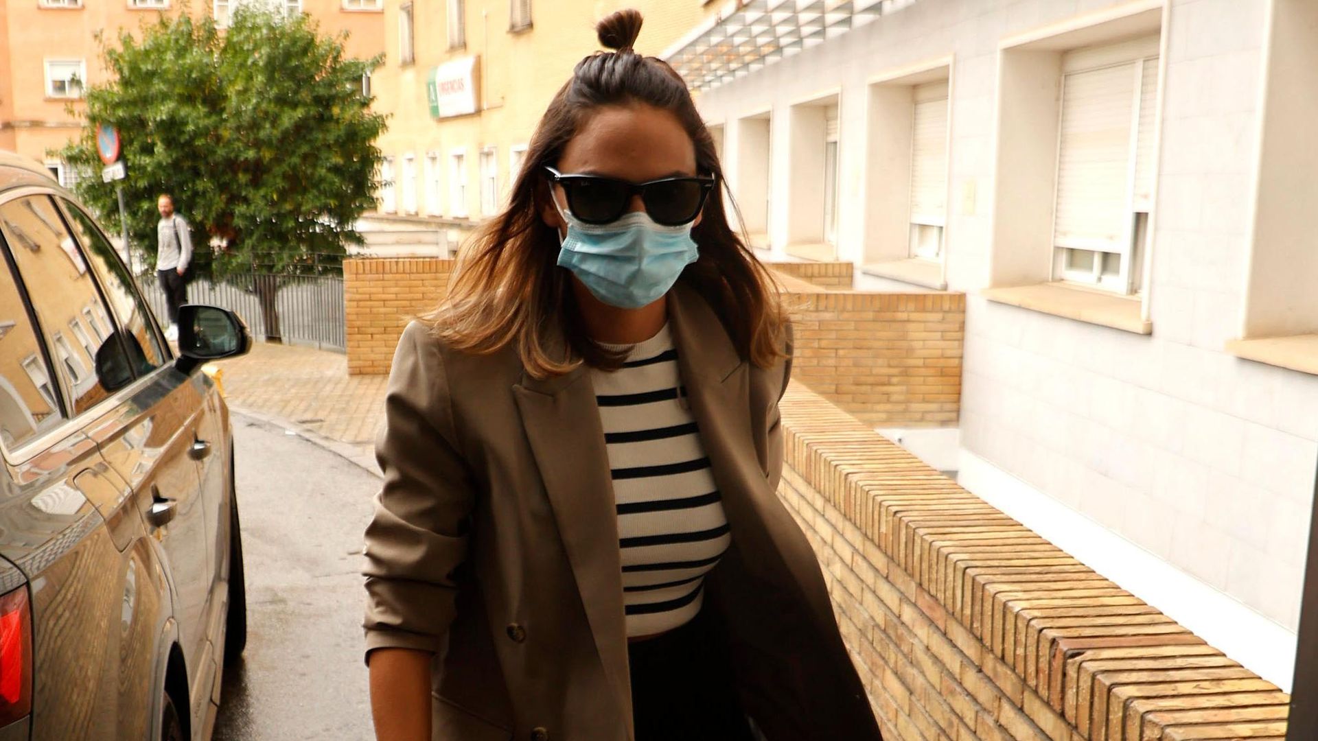 Primeras imágenes de Irene Rosales a su llegada al hospital para ver a Kiko