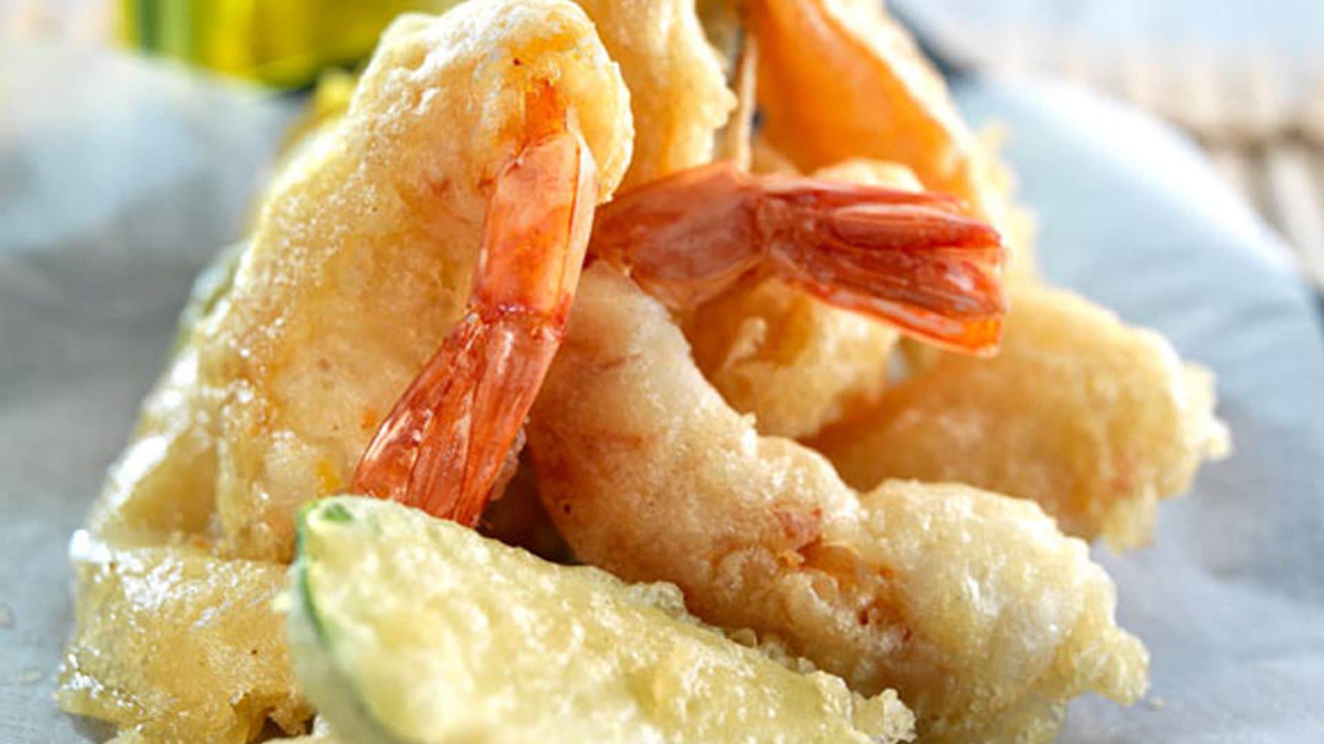 Tempura de verduras y langostinos