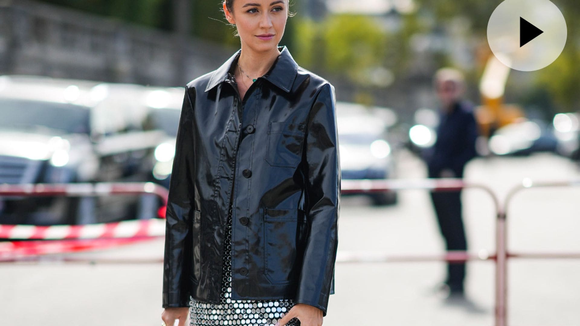 5 looks muy 'chic' con prendas metalizadas, la tendencia perfecta para Navidad