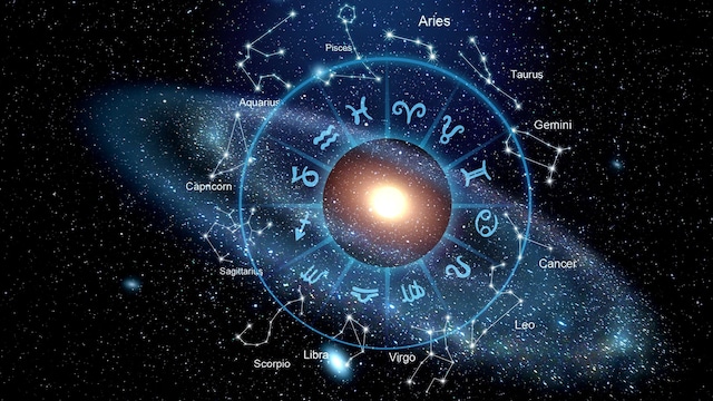 Signos del zodíaco dentro del círculo del horóscopo. Astrología en el cielo con muchas estrellas.