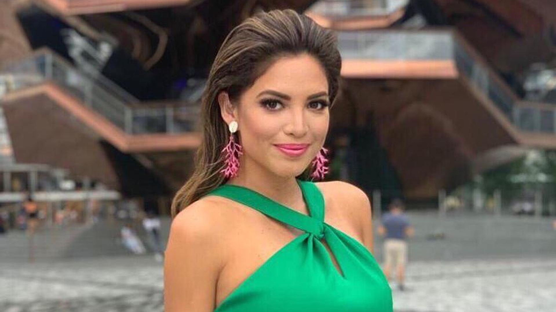 Pamela Silva presume su figura a menos de dos meses de convertirse en mamá