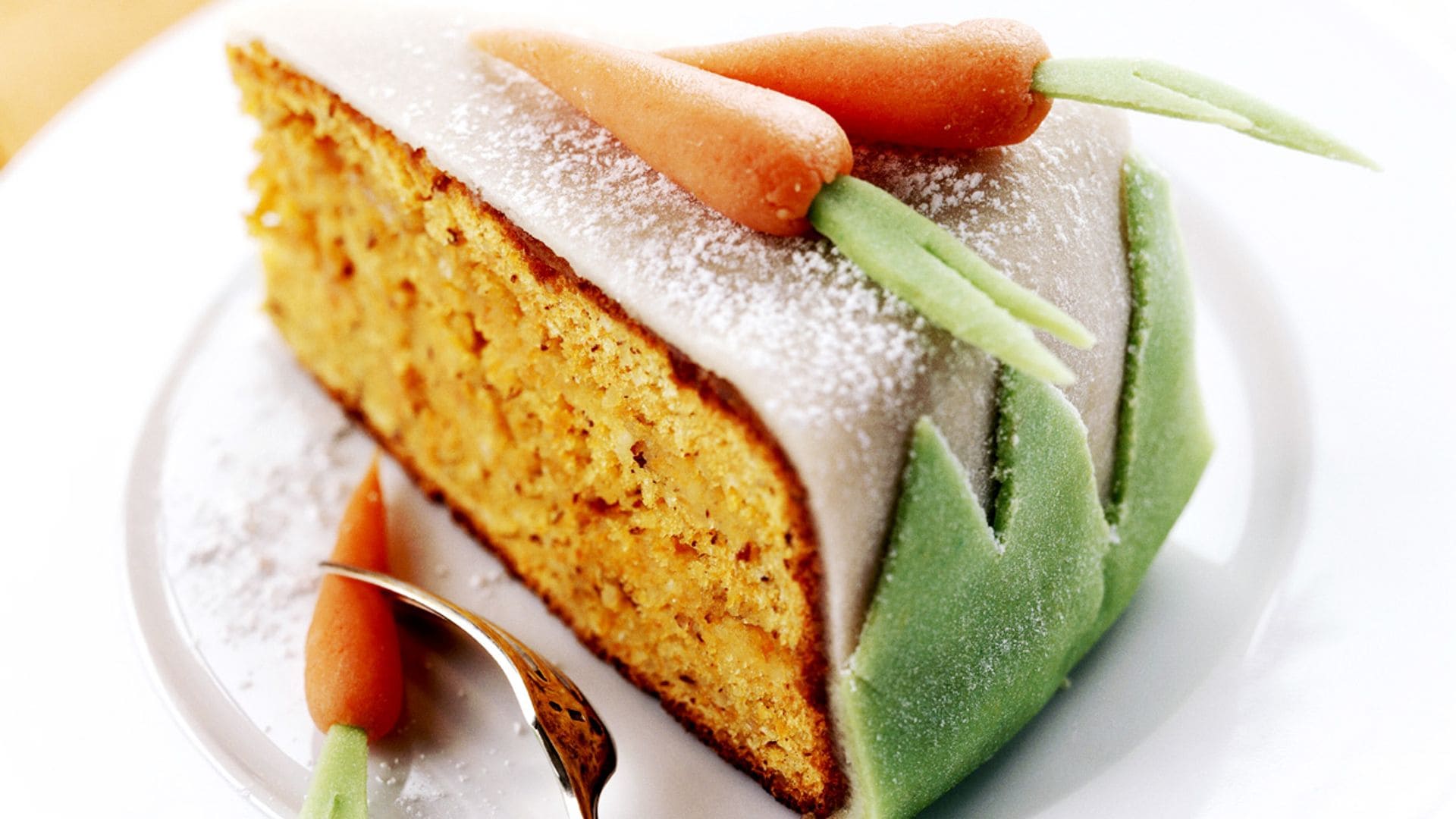 Tarta de zanahoria con 'fondant'