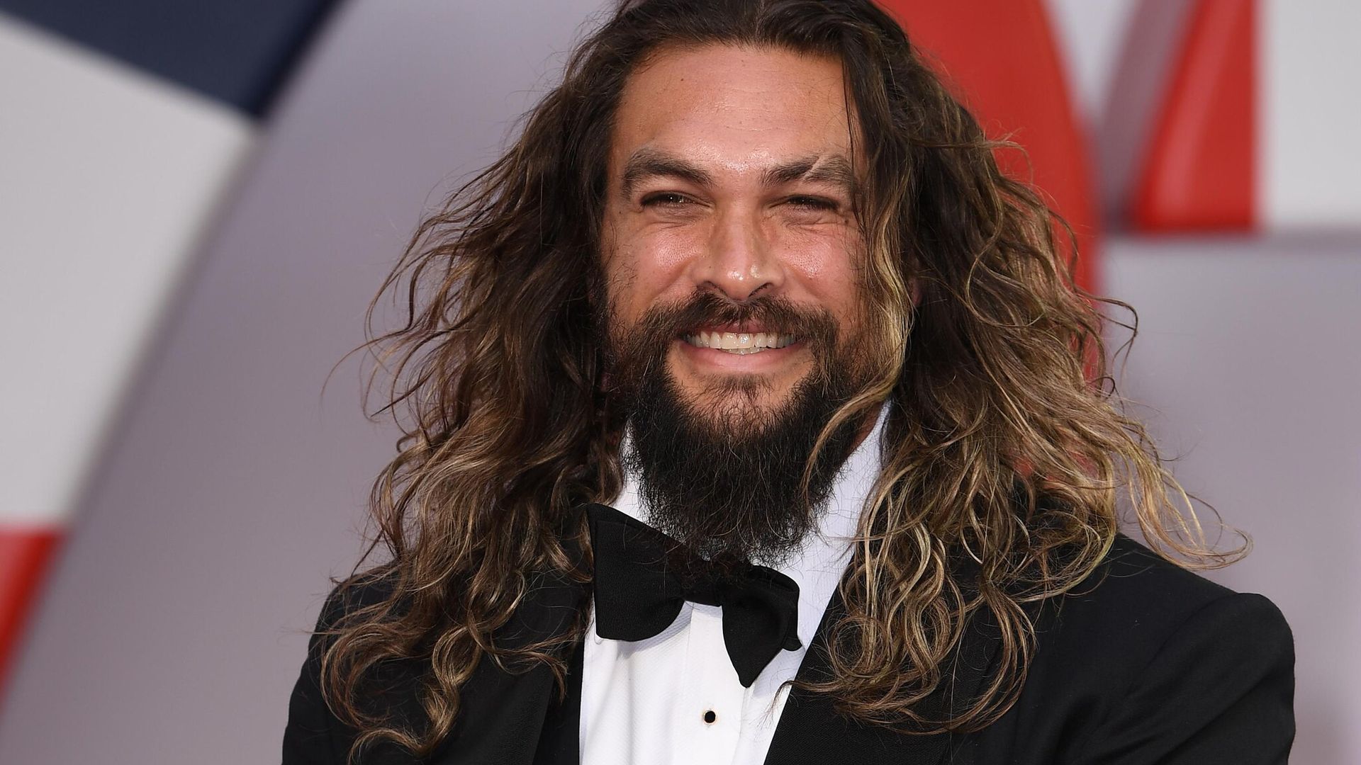 Las curiosas aficiones y negocios de Jason Momoa que te sorprenderán