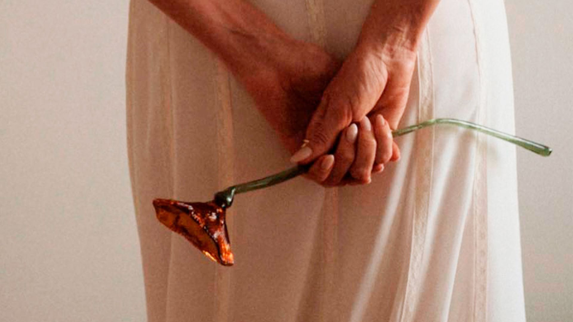 Cuando veas estos ramos, entenderás por qué muchas novias ya no eligen solo flores naturales