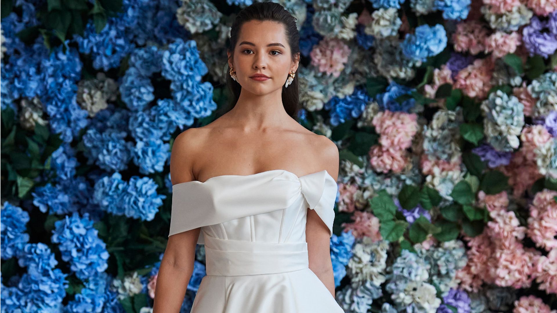 Los vestidos de novia más favorecedores se ciñen a la cintura, palabra de Anne Barge
