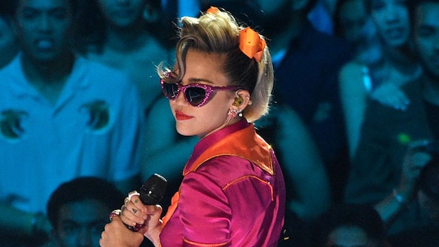 miley cyrus en una de sus ultimas actuaciones