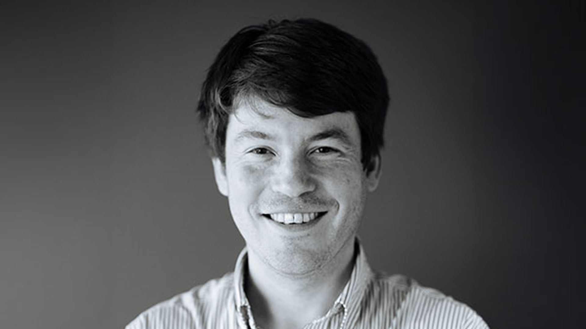 La advertencia del economista Foucart: el peligro de la IA no es que te quite el trabajo, es que te haga más pobre