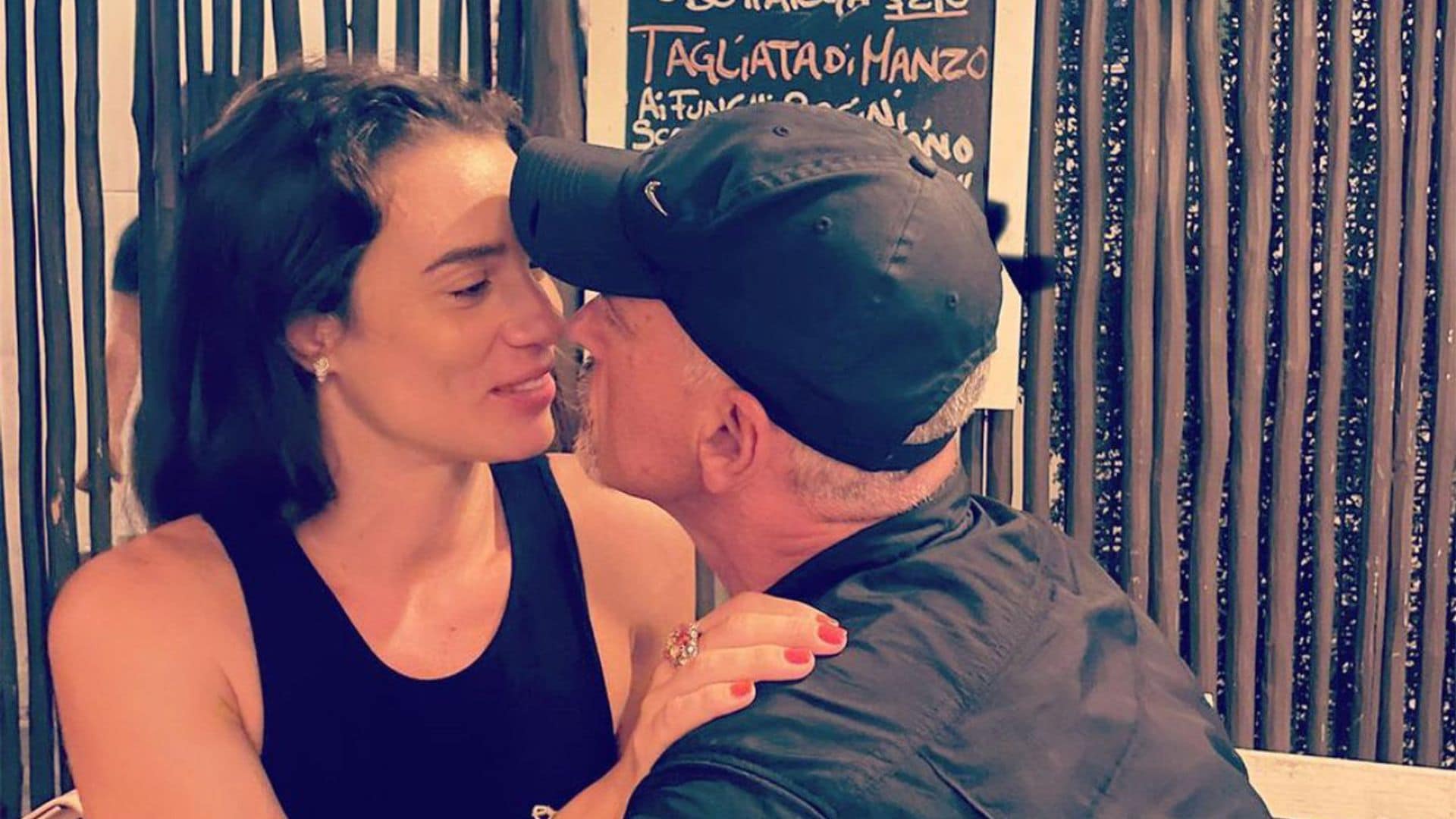 Eros Ramazzotti presenta a su novia, 25 años menor que él: así es Dalila Gelsomino