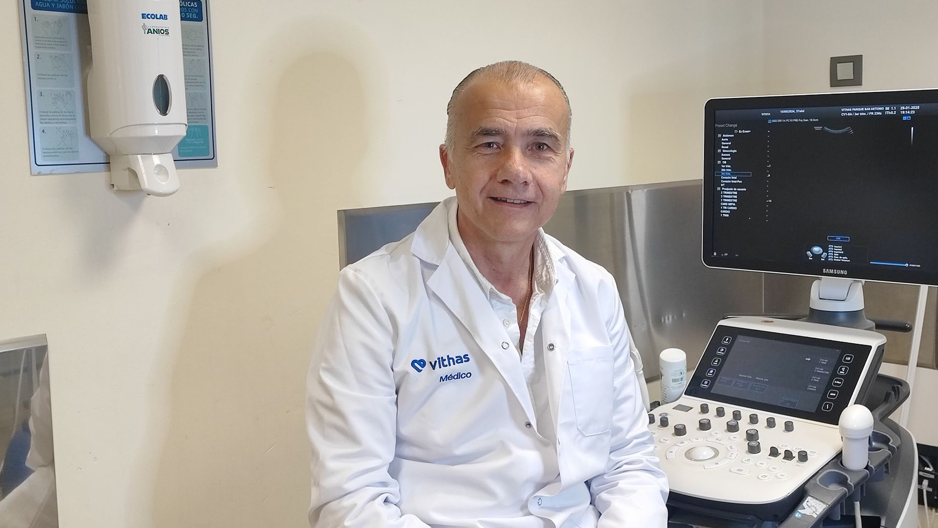Dr. Ernesto González Mesa