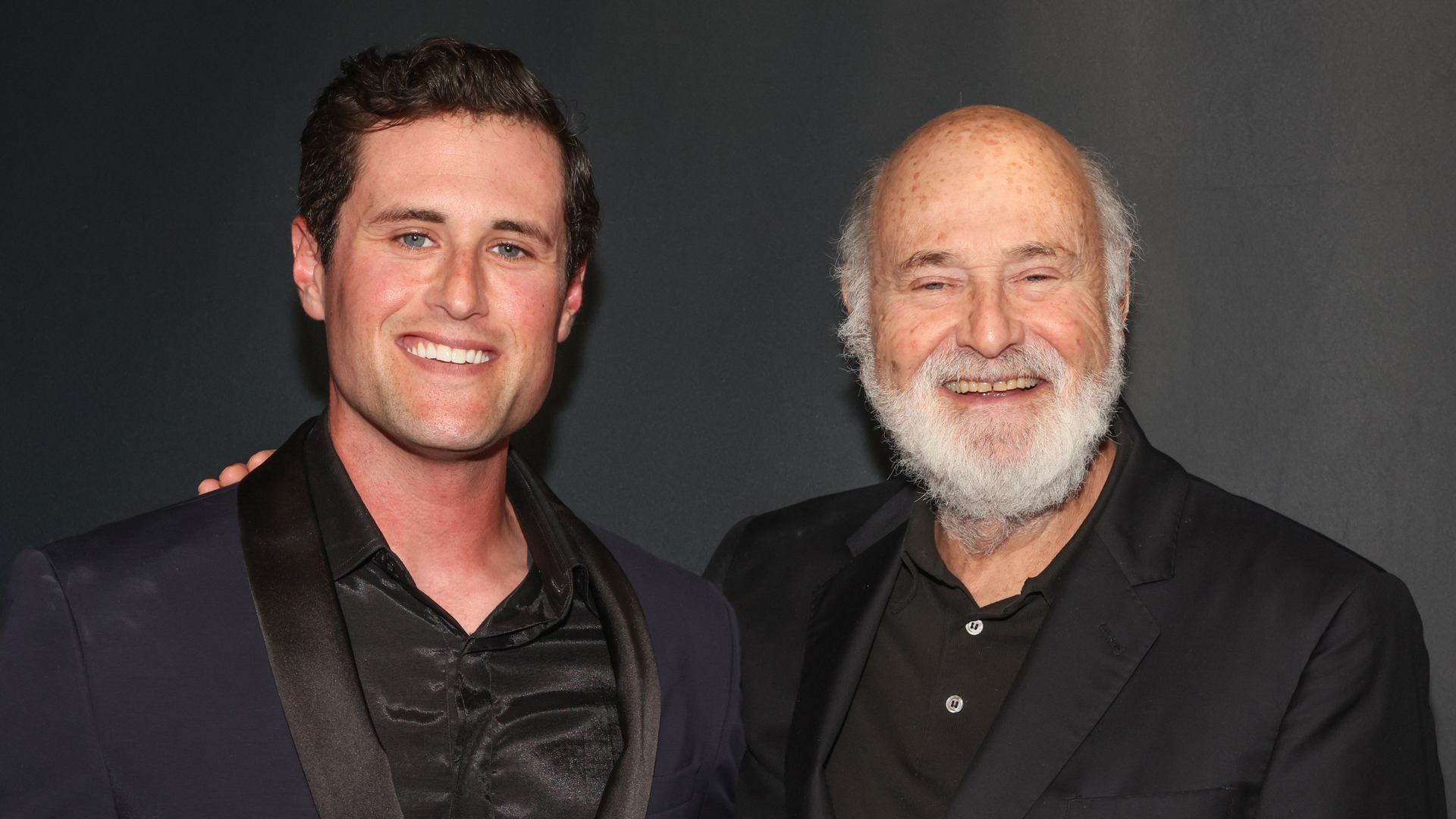 Rob Reiner y su hijo Jake Reiner