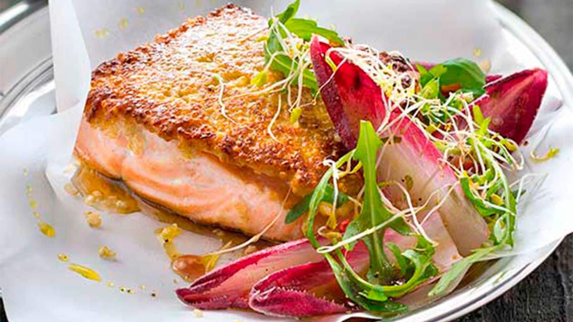 Salmón con costra de quinoa