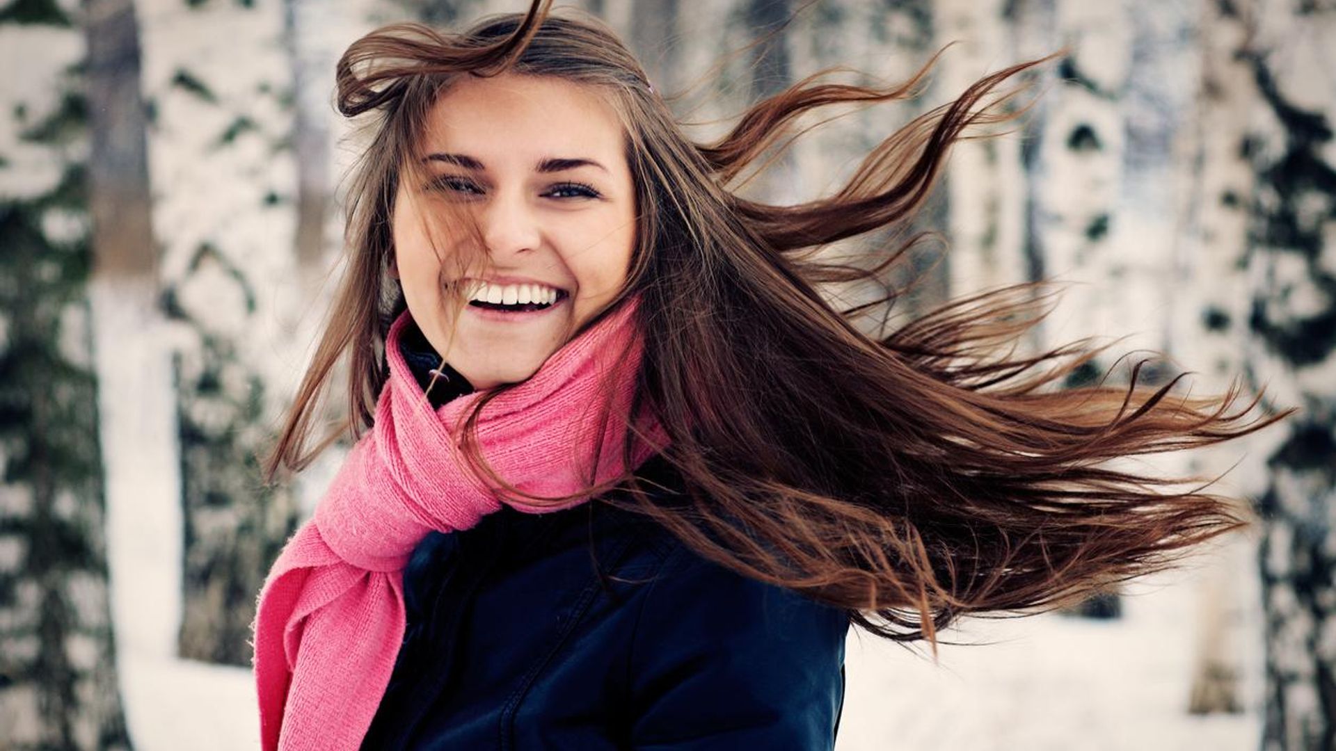 Estos son los alimentos que necesitas comer para que tu cabello crezca fuerte