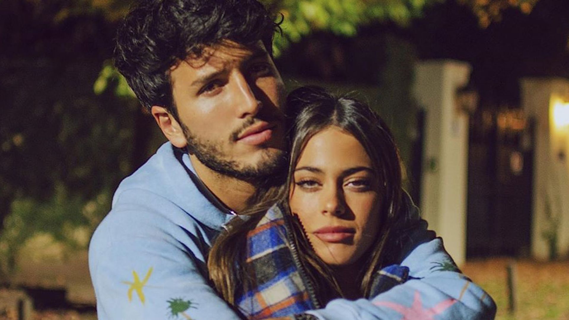 Tini Stoessel, Sebastián Yatra y el detalle por el que sus fans creen que están comprometidos
