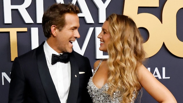 Ryan Reynolds y Blake Lively en el SNL 50th, en el Rockefeller Center en Febrero de 2025, momento en el que la actriz volvió a situarse de cara al público tras su batalla legal con Baldoni