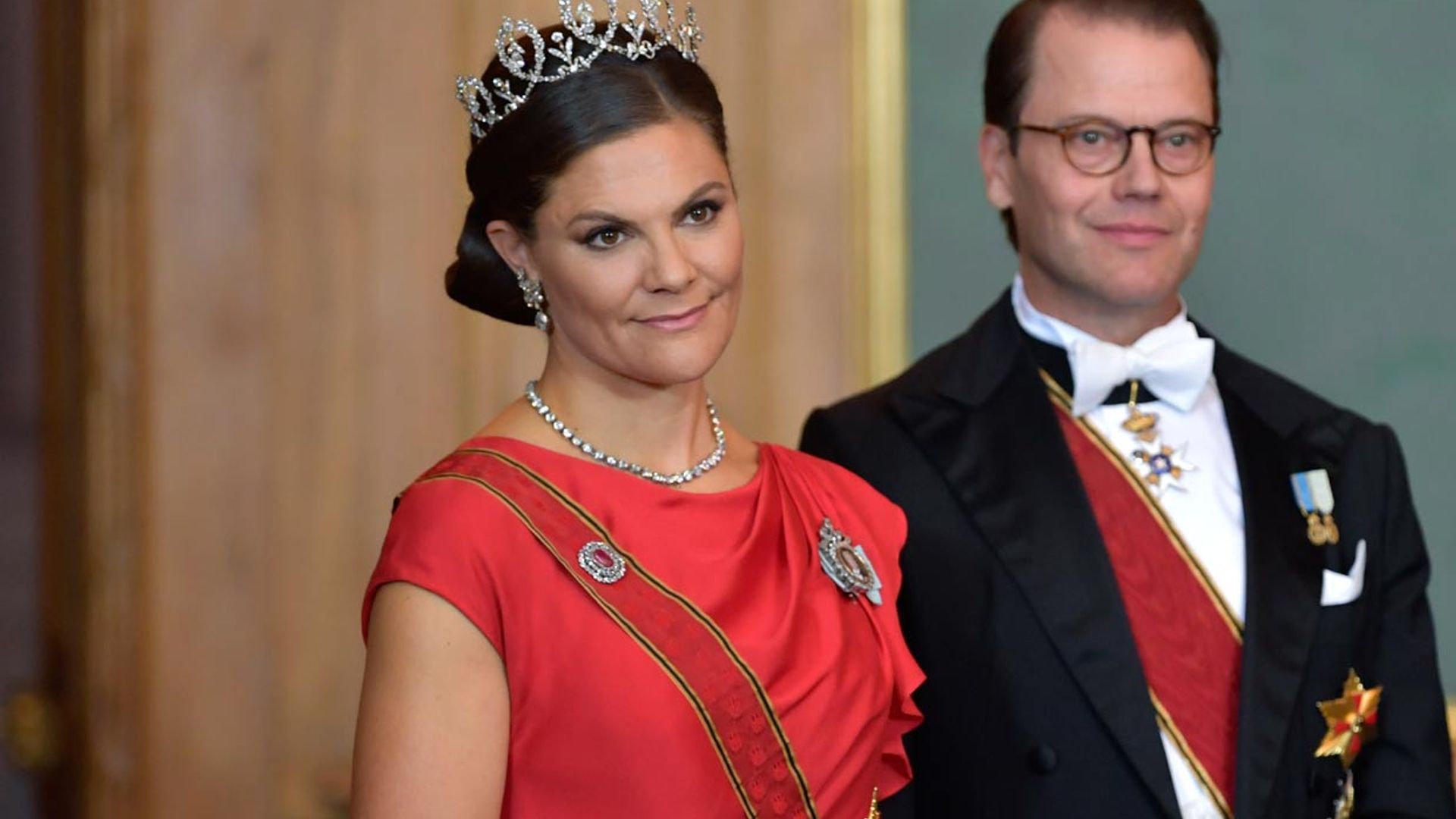 Victoria de Suecia recupera diez años después el vestido de la preboda de Guillermo y Kate