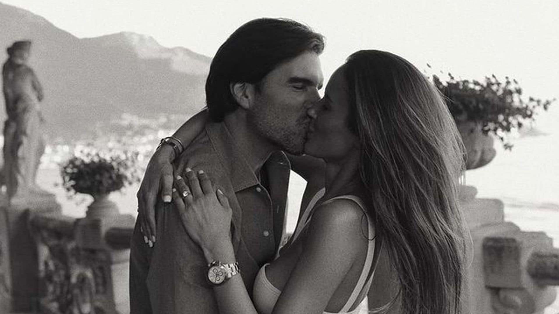 En el Lago Como y con un precioso anillo, la romántica pedida de mano de Alex Rivière