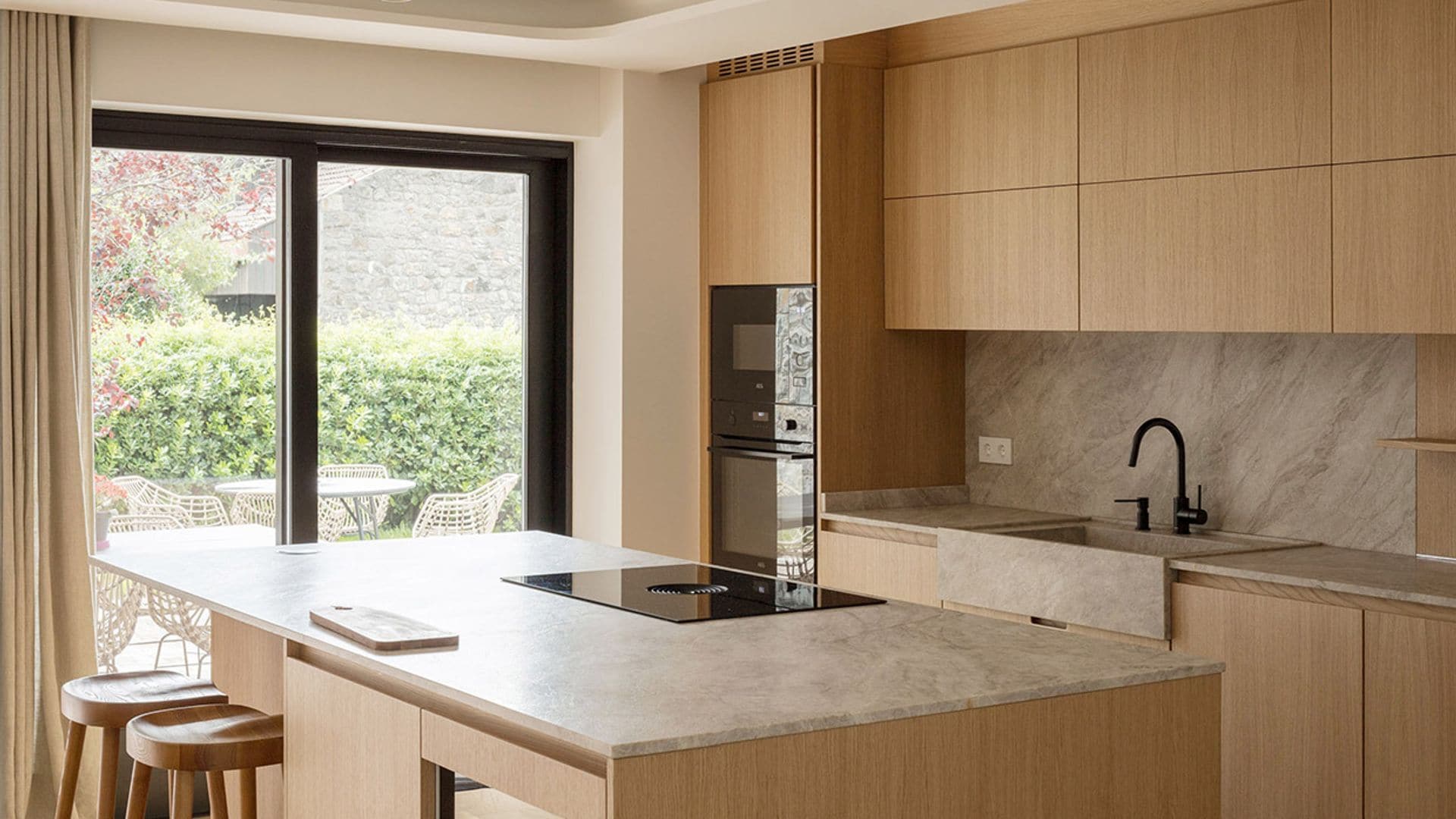 Cocinas modernas con accesorios y detalles dignos de un sibarita