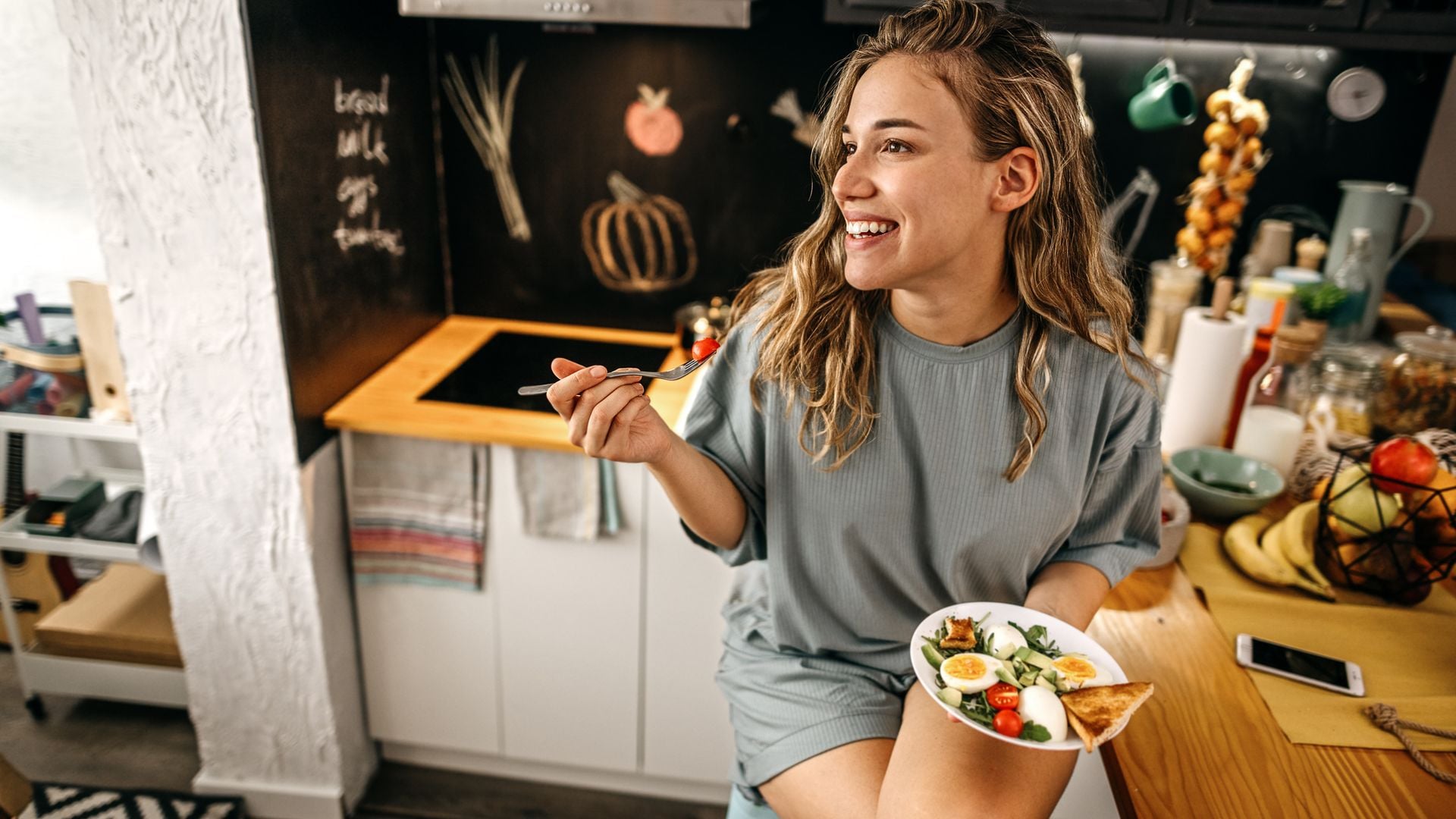 La fruta que deberías comer por la noche para dormir bien, según una nutricionista