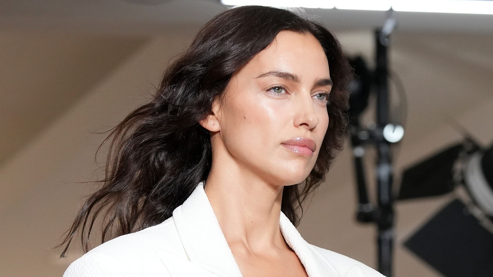 Irina Shayk en el desfile de Vivienne Westwood en la Semana de la Moda de París