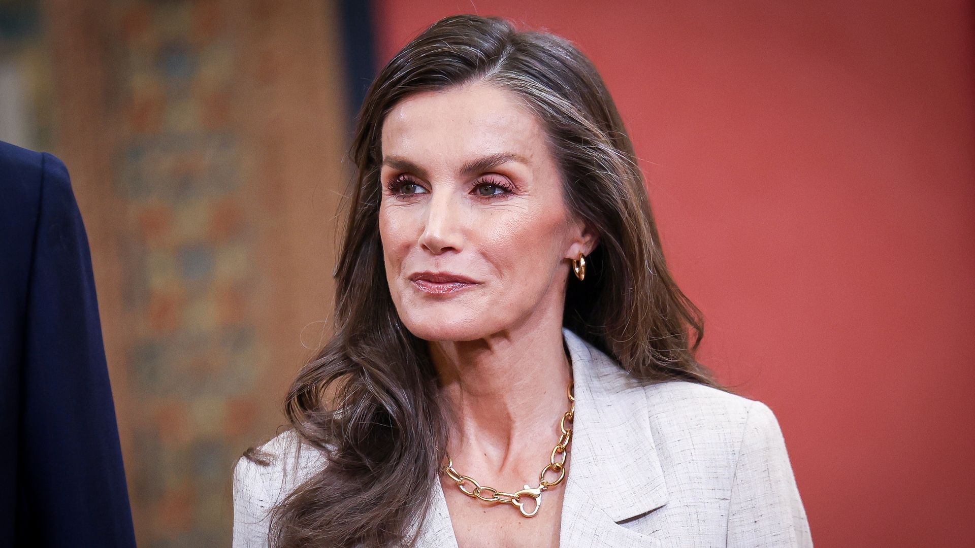 reina letizia pelo con ondas
