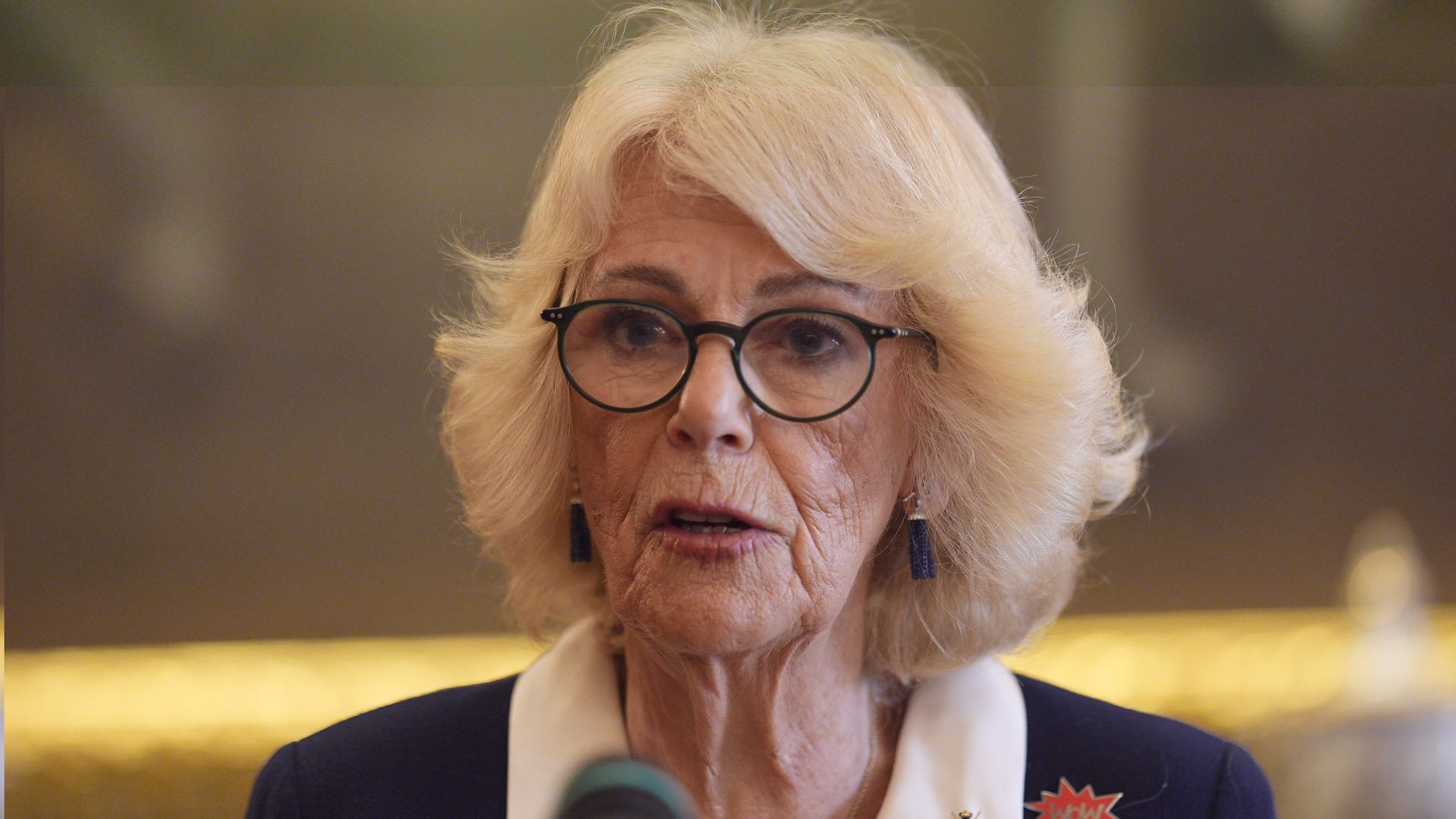 La Reina Camilla comparte su "dolor y solidaridad" con las víctimas de abusos: "No estáis solas"