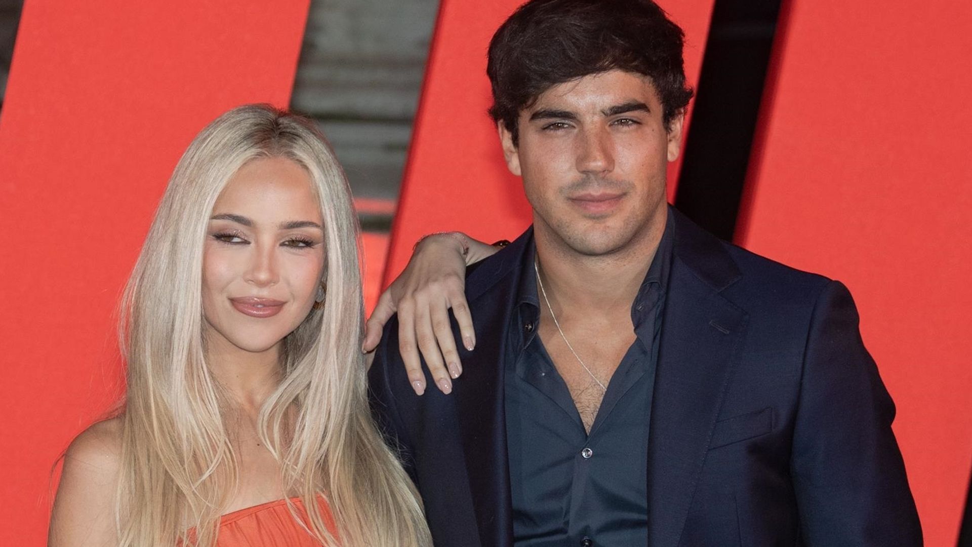 Ana Mena y Óscar Casas rompen: se acabó el sonado romance de las dos estrellas tras casi 2 años juntos