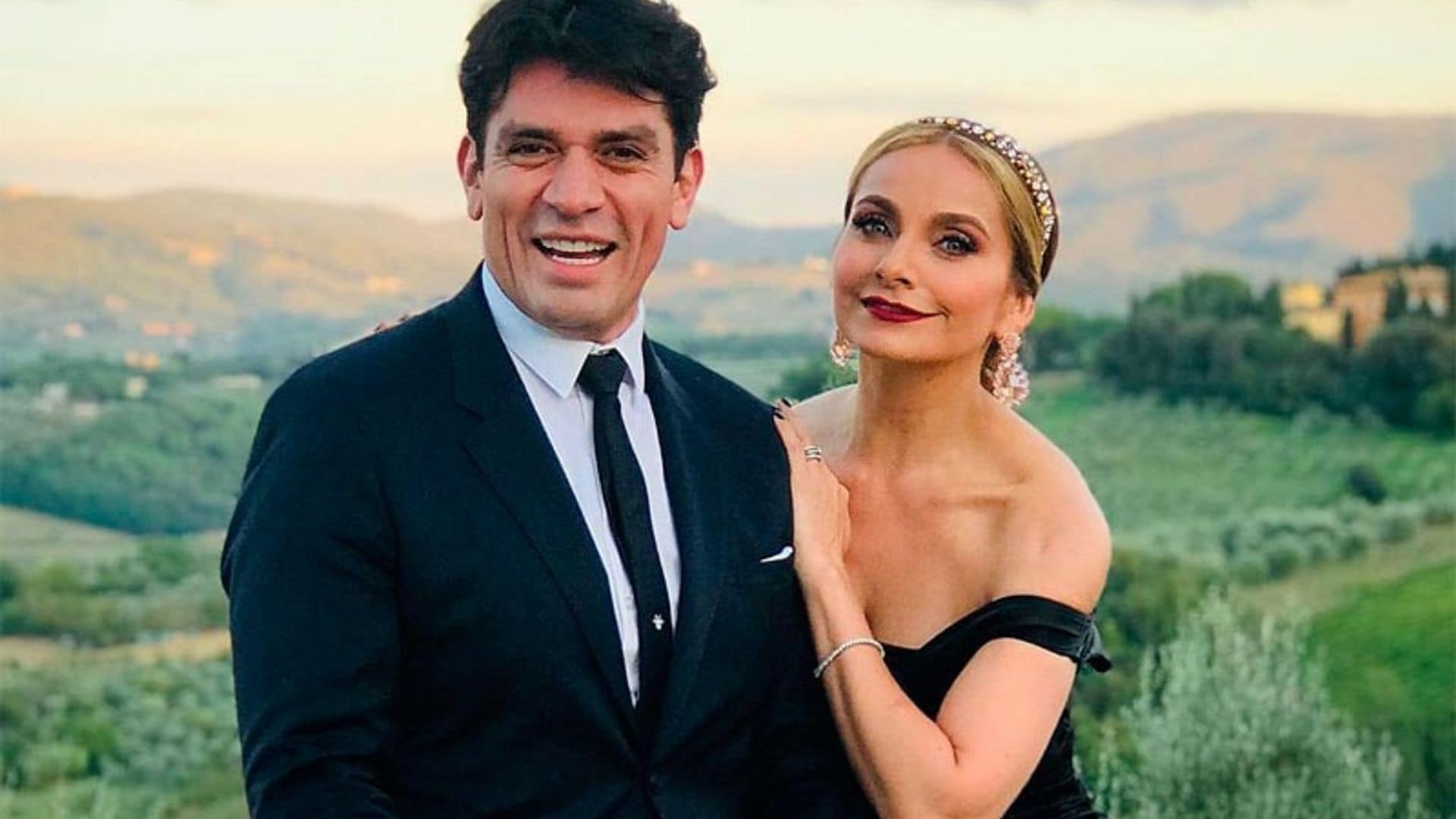 Elizabeth Álvarez y Jorge Salinas celebran 10 años de casados más enamorados que nunca