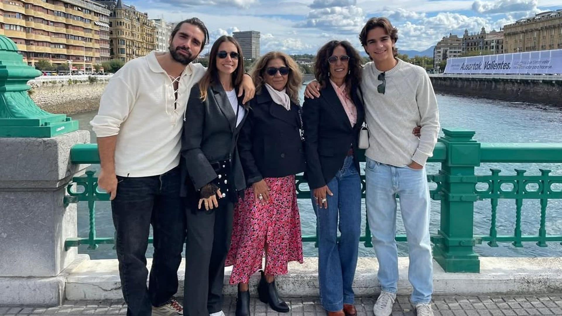 La familia Flores, en San Sebastián