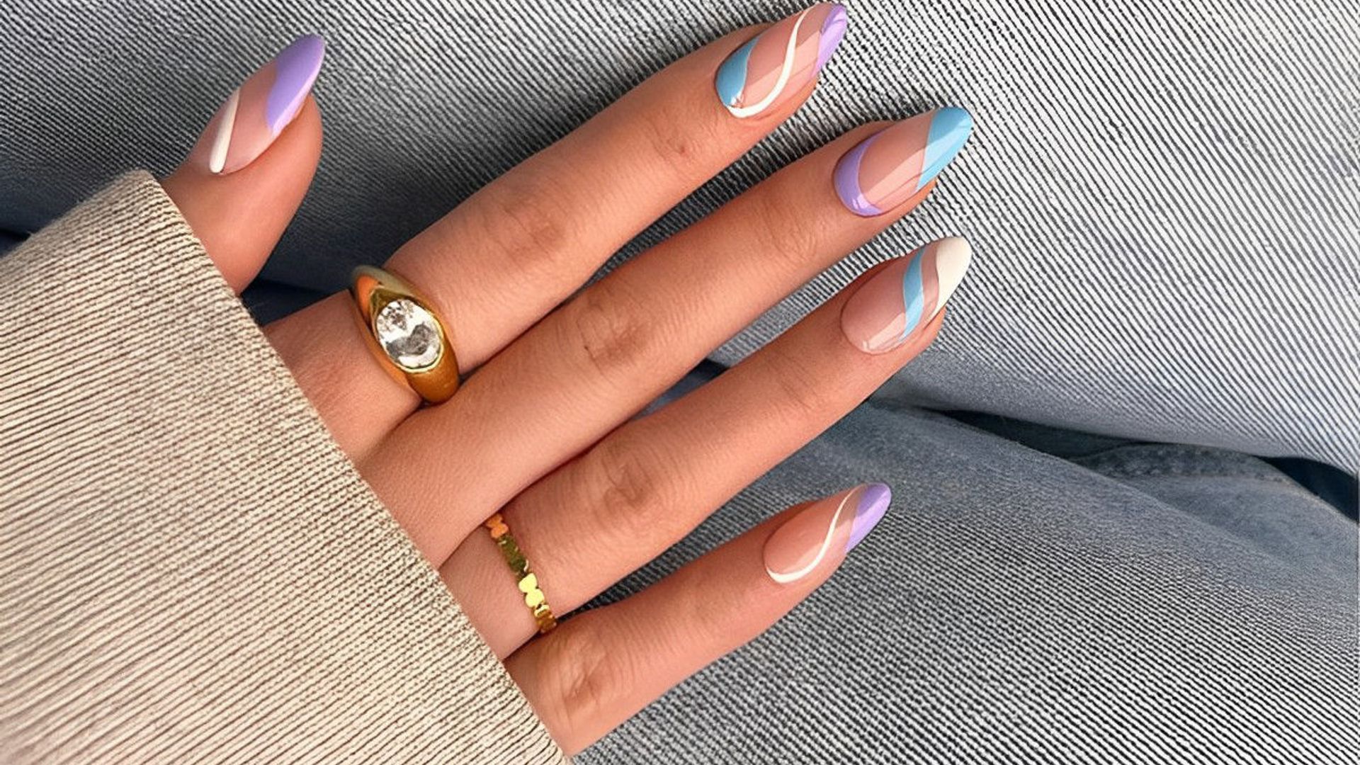 Qué son las 'swirl nails', la manicura de tendencia más vanguardista de la primavera