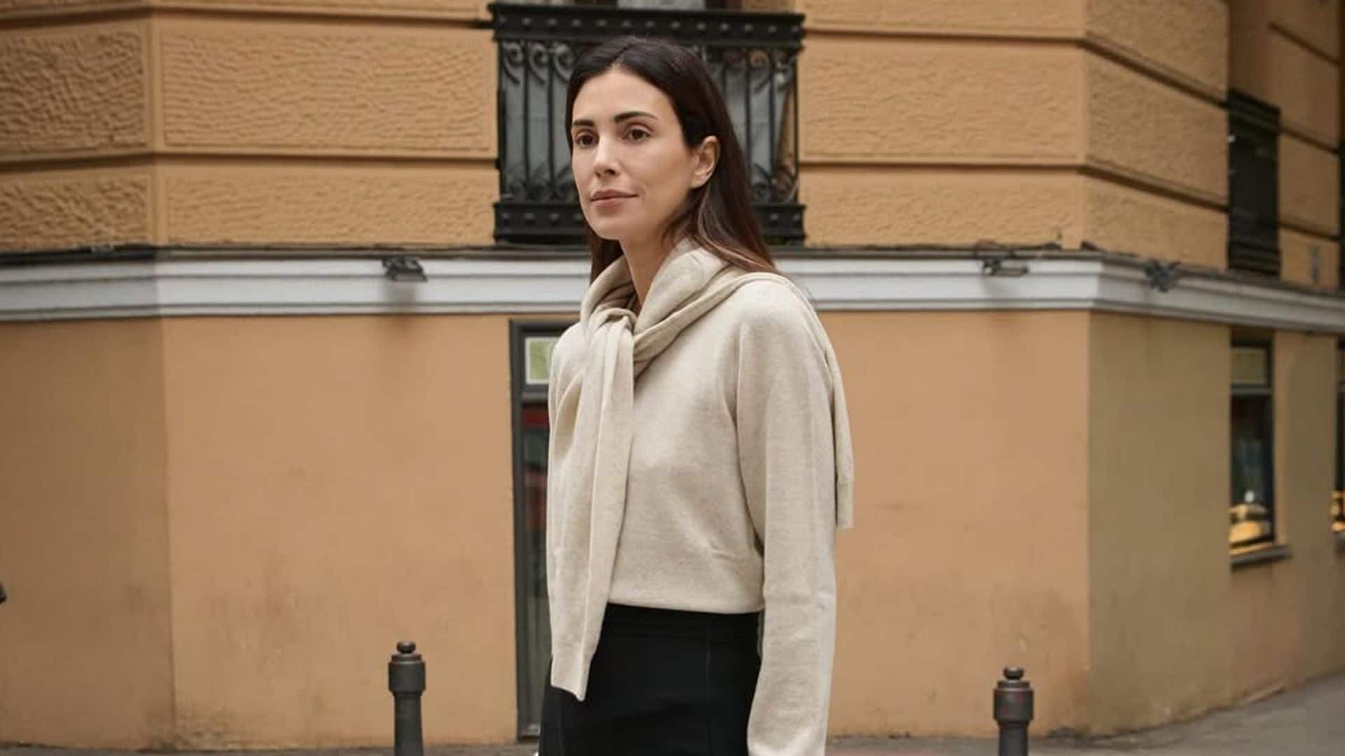 Consigo ahorrar más en ropa durante el invierno desde que comencé a llevar mis jerséis sobre los hombros