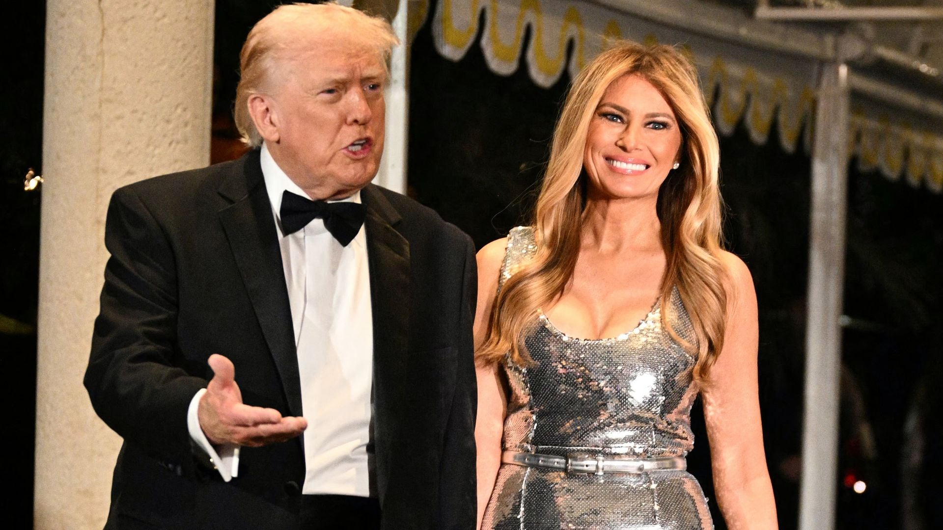 Donald y Melania Trump en la fiesta de Nochevieja en Mar-a-Lago 2025.