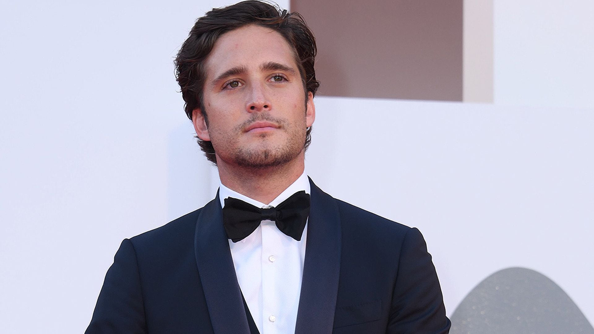Diego Boneta vuelve a España por los premios Platino, ¿se llevará esta vez el galardón?