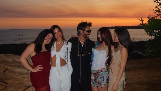 Alejandro Fernández, Karla Laveaga, Camila, América y Valentina Fernández