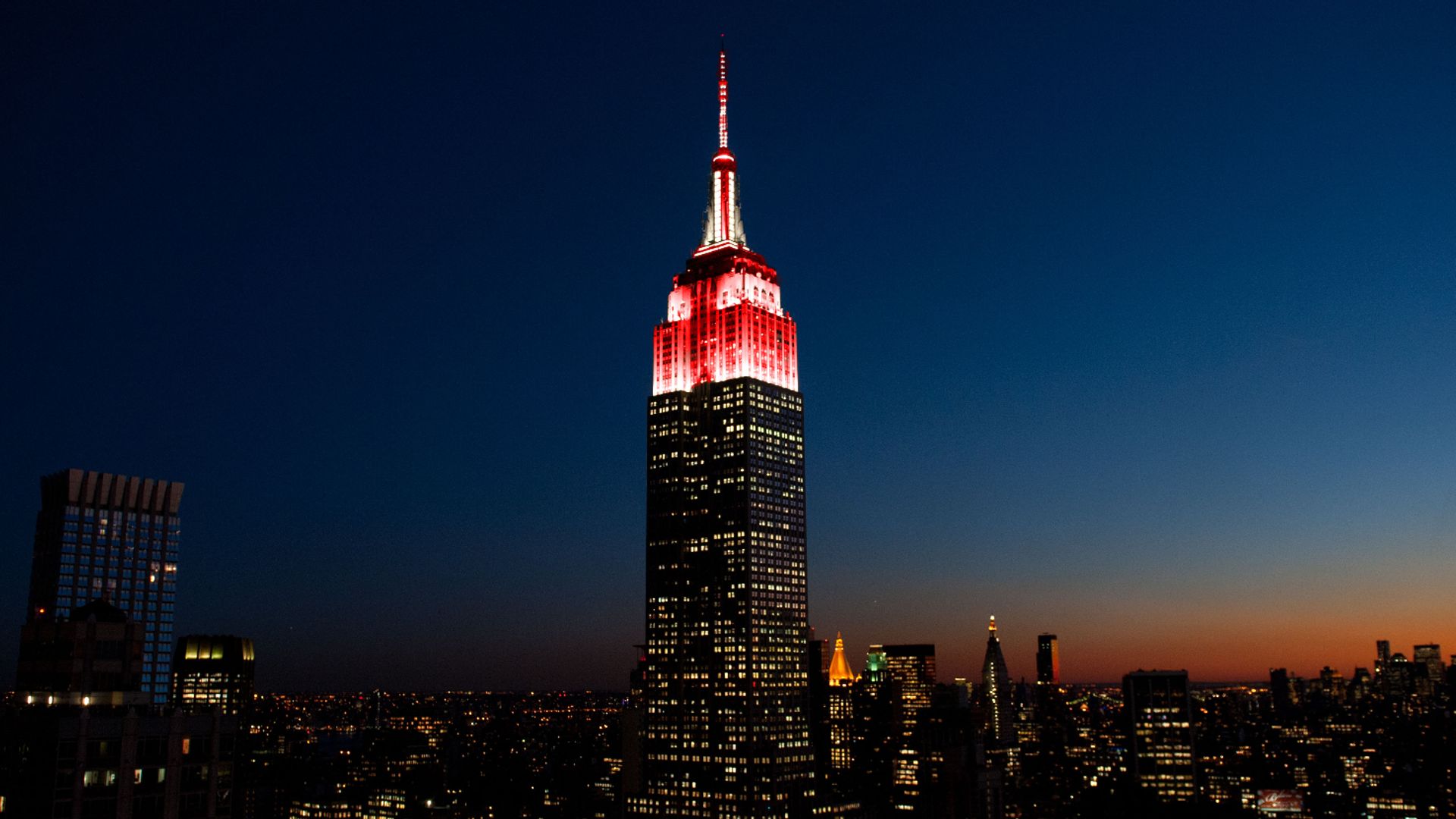 ¡HOLA! encenderá con sus colores el Empire State de Nueva York esta noche
