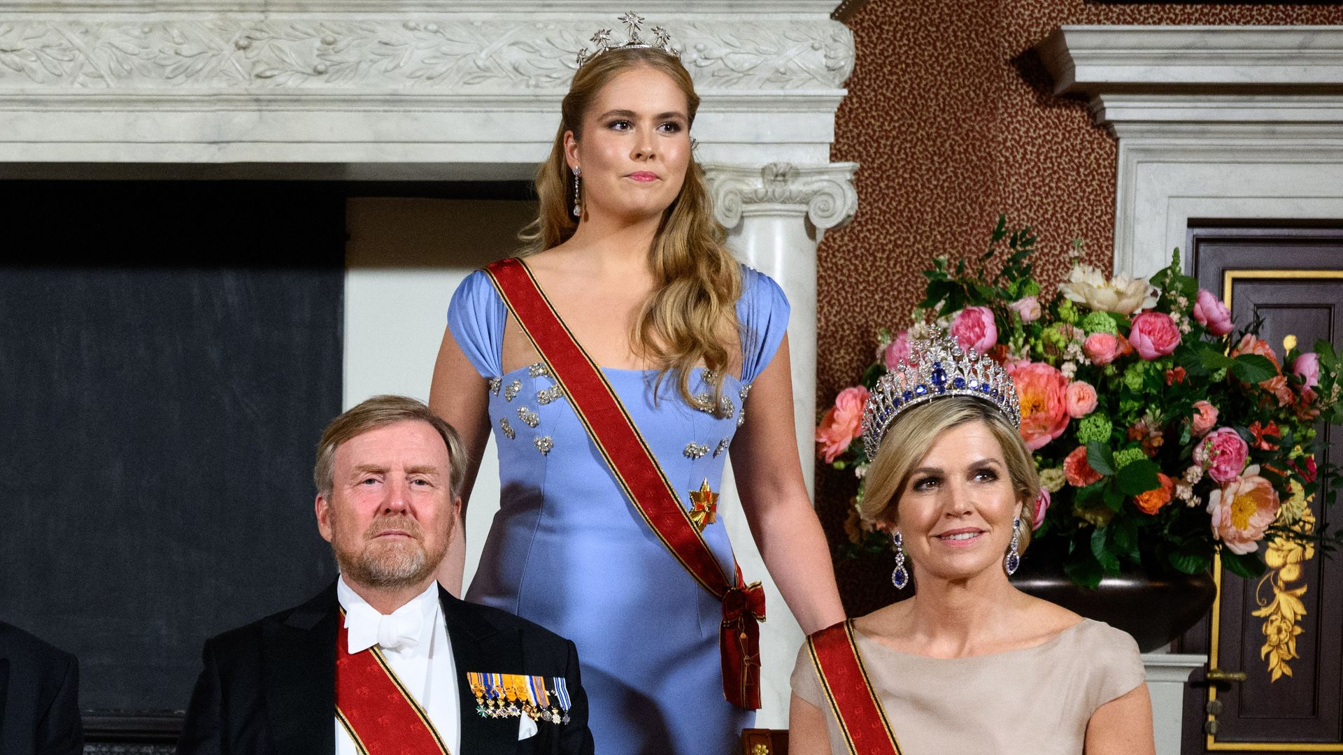 La reina Máxima sorprende con la tiara de zafiros con 665 diamantes y Amalia recupera las estrellas de sus inicios como futura reina