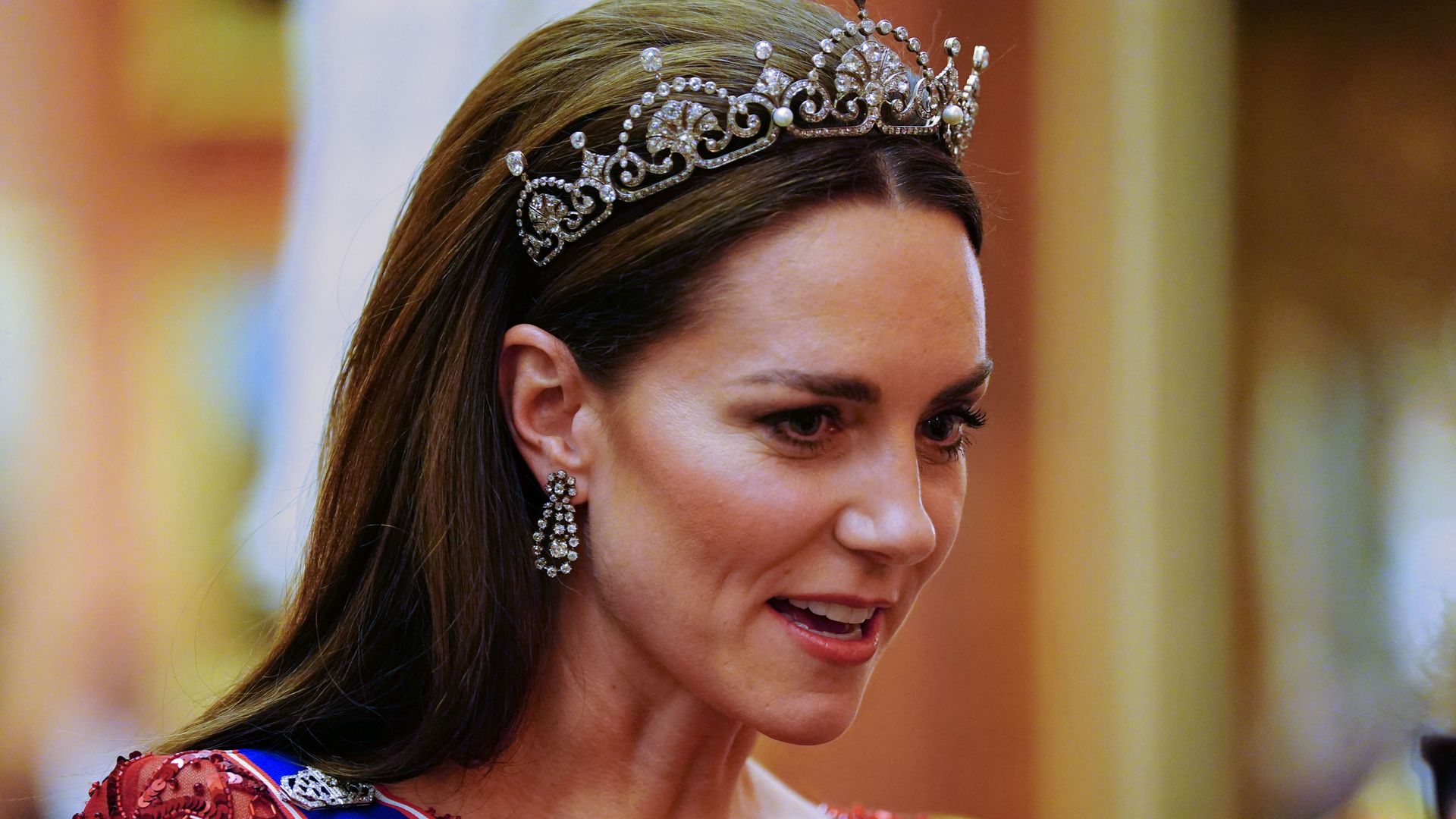 Recepción diplomática en diciembre de 2022: Kate Middleton con la tiara "Flor de Loto"