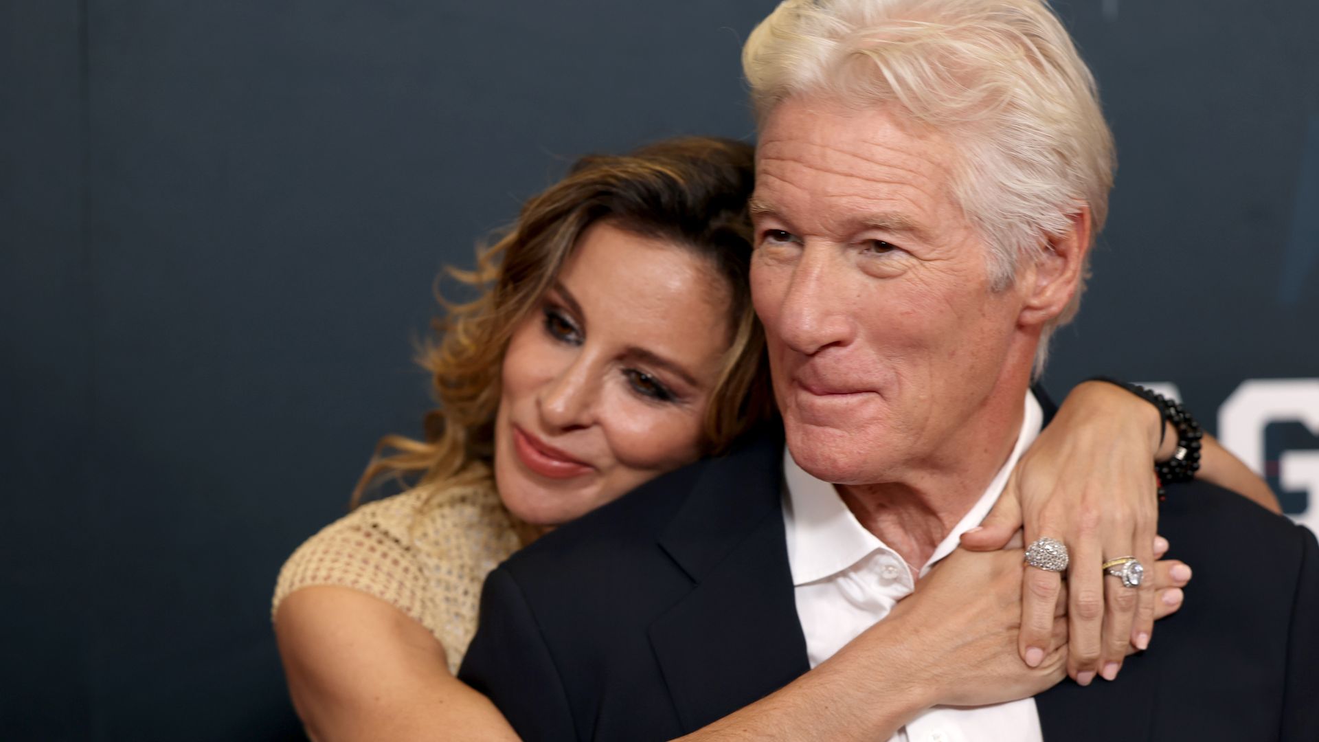 La emotiva razón por la que Richard Gere y Alejandra Silva han regresado a Estados Unidos tras su mudanza a España