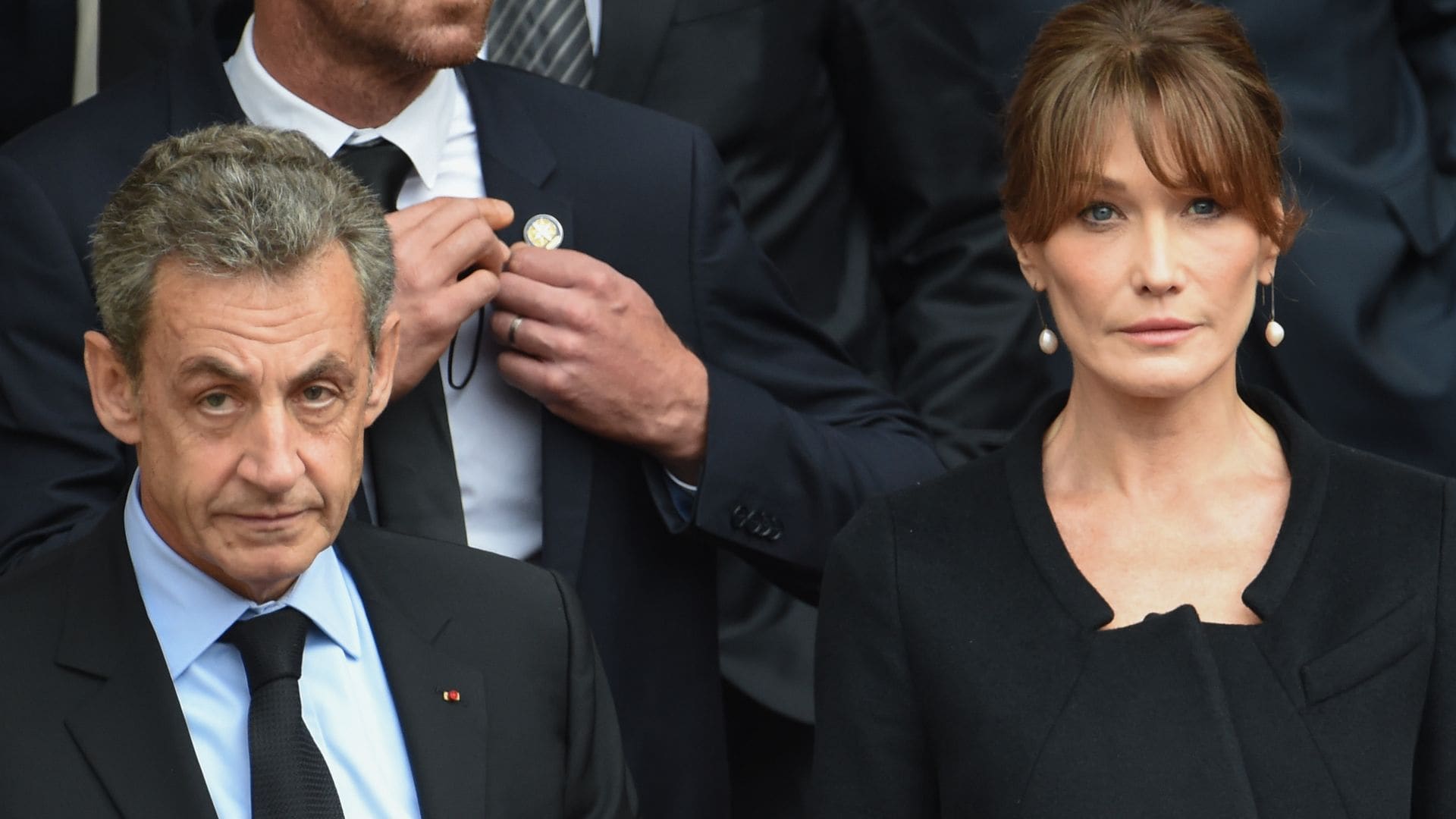 Carla Bruni en el peor momento: así afronta la entrada en prisión de Nicolas Sarkozy