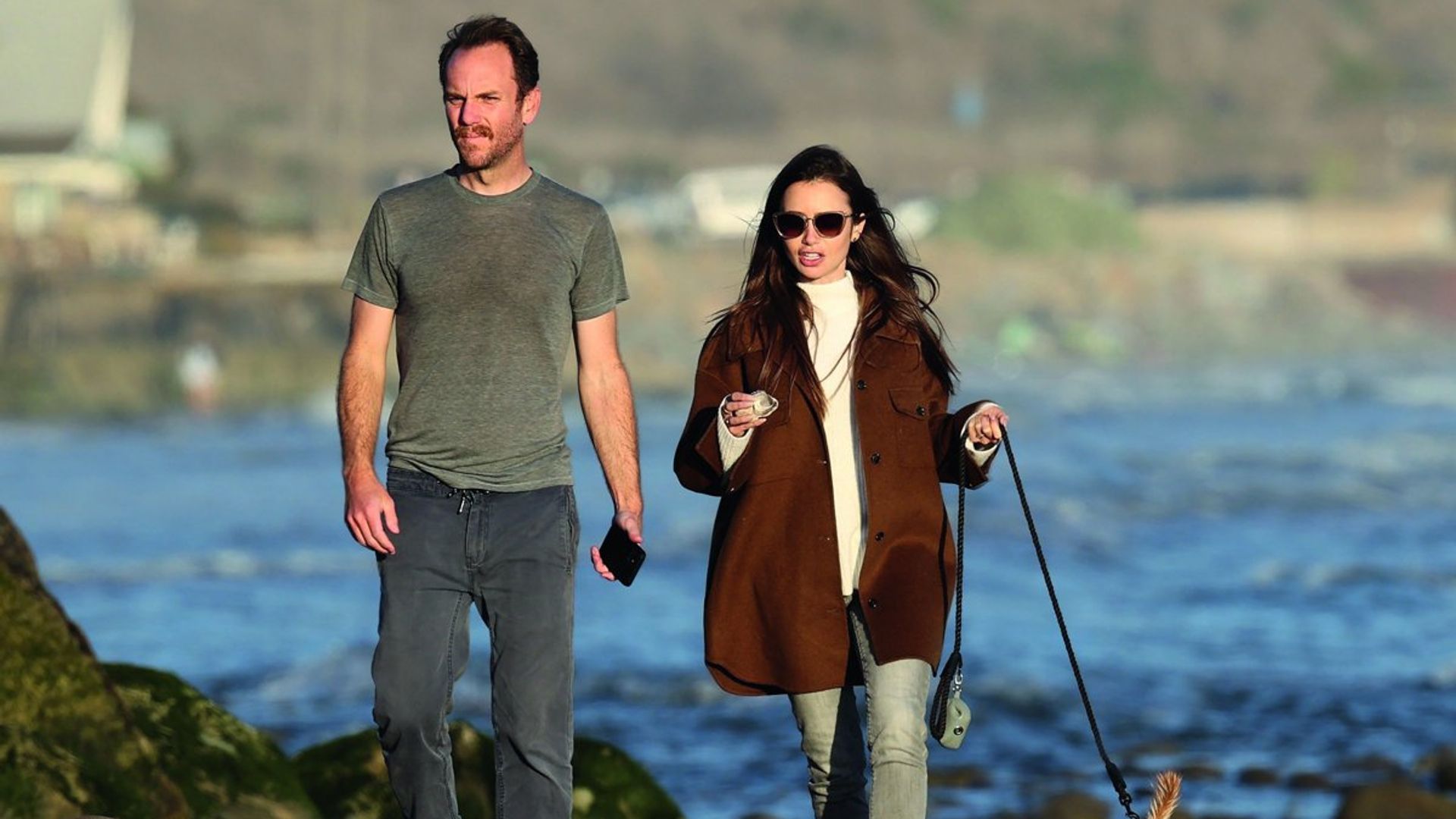 Lily Collins: de ‘Emily in Paris’ a futura novia en Los Ángeles