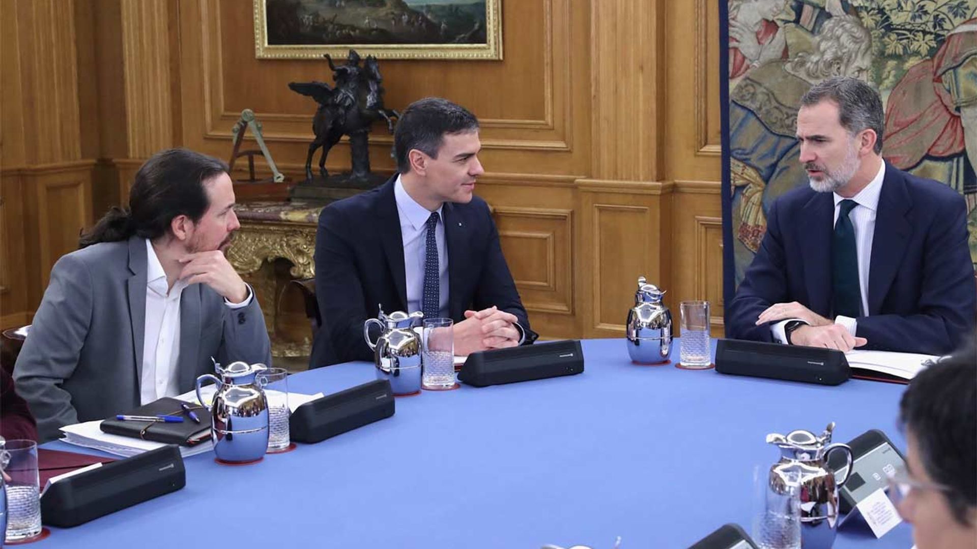 El Rey preside el Consejo de Ministros en el Palacio de la Zarzuela