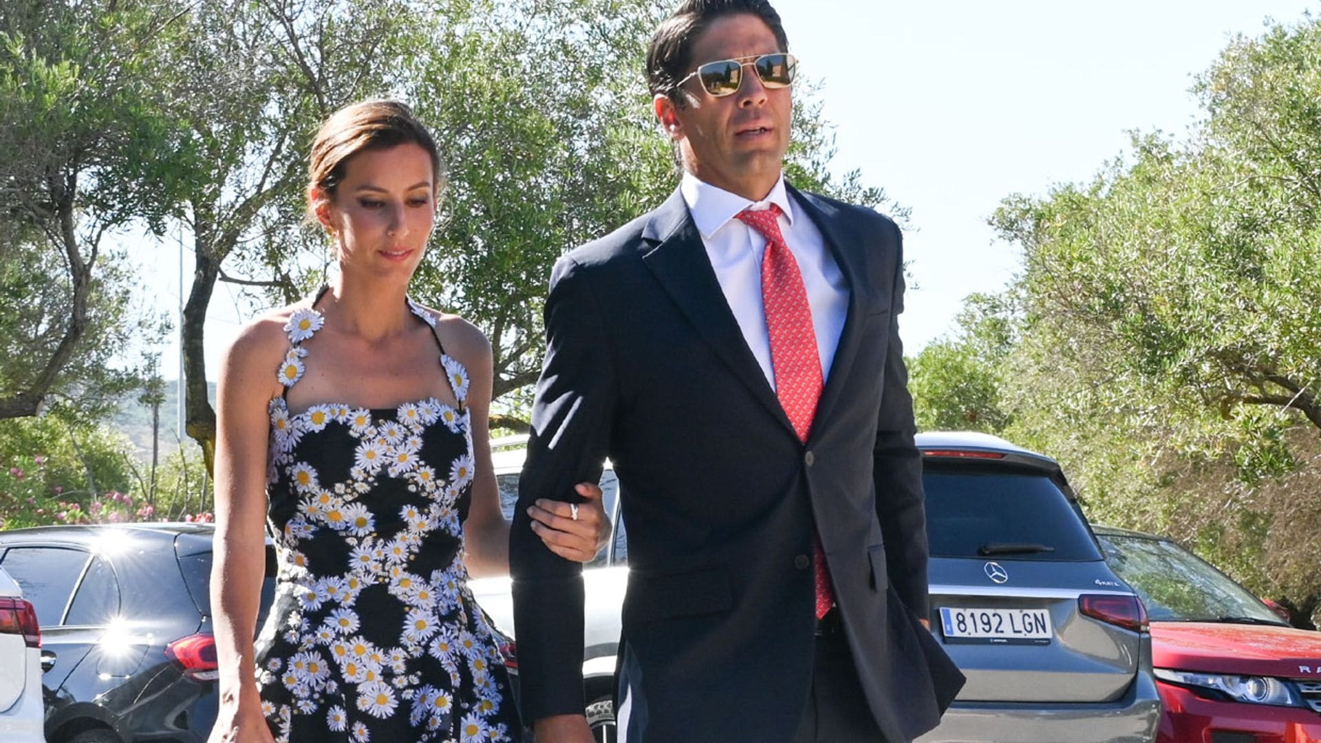 El vestido de margaritas bordadas que convirtió a Ana Boyer en la invitada más original